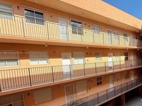 199 SW 12th Ave 404A, Miami FL 33130
