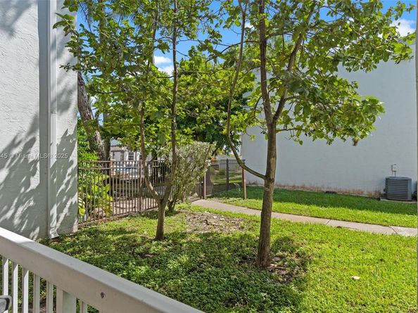 9766 NW 47th Ter 166, Doral FL 33178