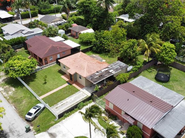 926 NW 3rd Ave, Homestead FL 33030