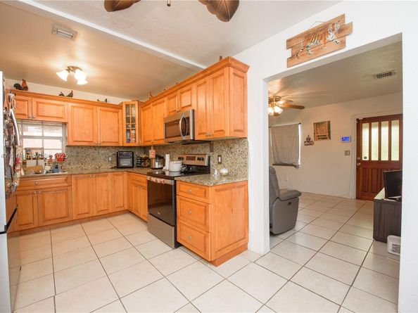 926 NW 3rd Ave, Homestead FL 33030