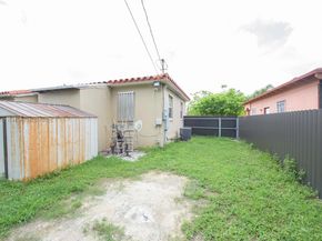 926 NW 3rd Ave, Homestead FL 33030