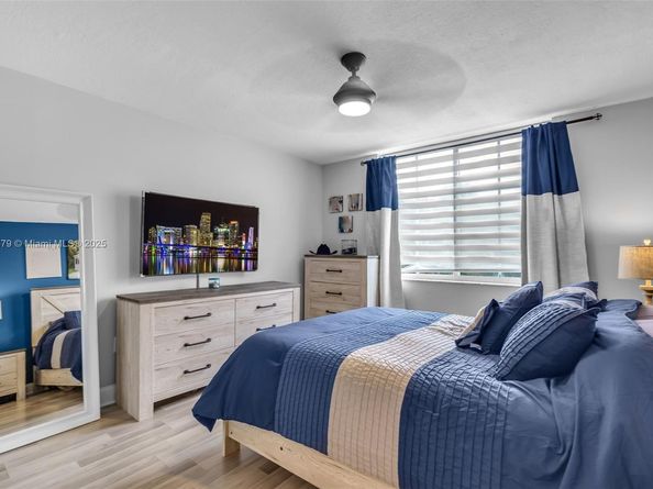12178 Saint Andrews Pl 205, Miramar FL 33025
