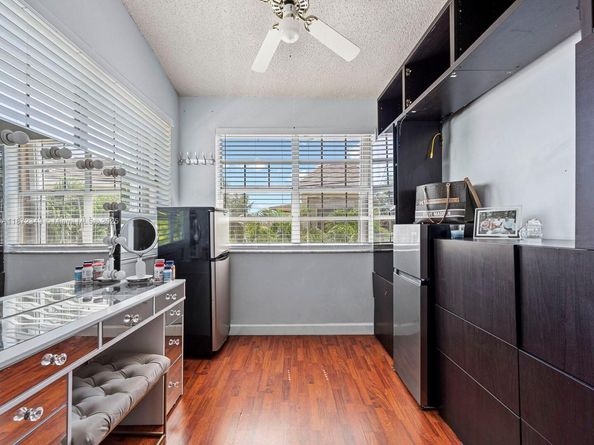 15321 SW 59th St, Miami FL 33193