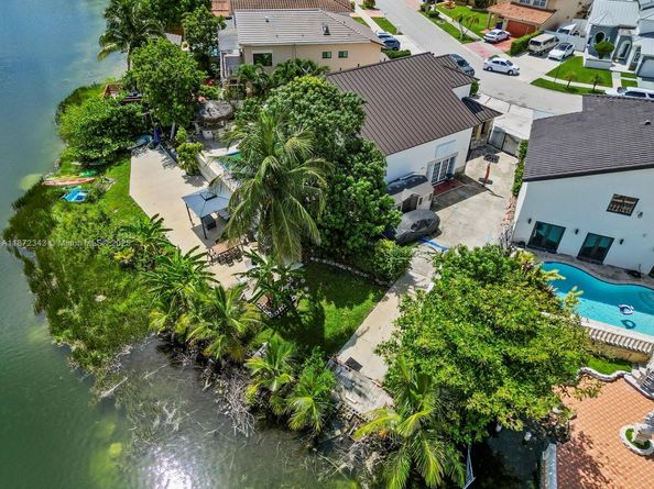 15321 SW 59th St, Miami FL 33193