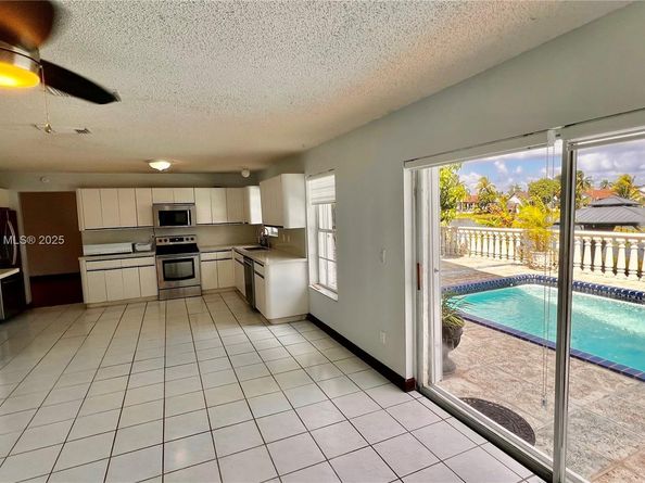 15321 SW 59th St, Miami FL 33193