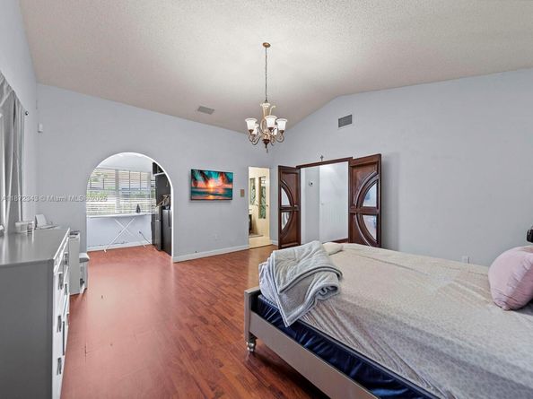 15321 SW 59th St, Miami FL 33193