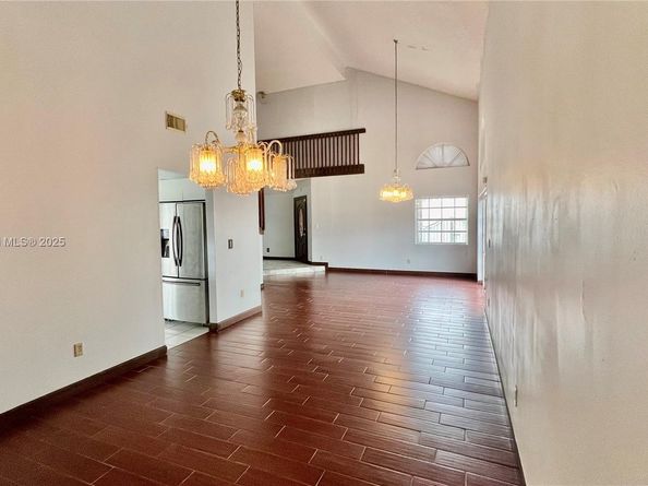 15321 SW 59th St, Miami FL 33193