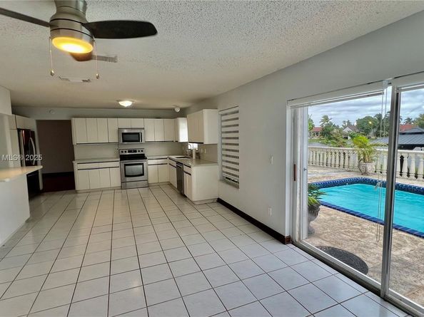 15321 SW 59th St, Miami FL 33193