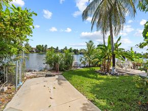 15321 SW 59th St, Miami FL 33193