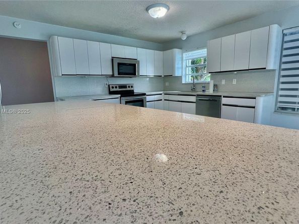 15321 SW 59th St, Miami FL 33193