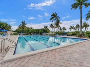 1994 NW 169th Ave, Pembroke Pines FL 33028