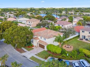 1994 NW 169th Ave, Pembroke Pines FL 33028