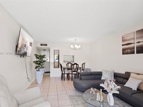 5201 NW 7th St 105, Miami FL 33126