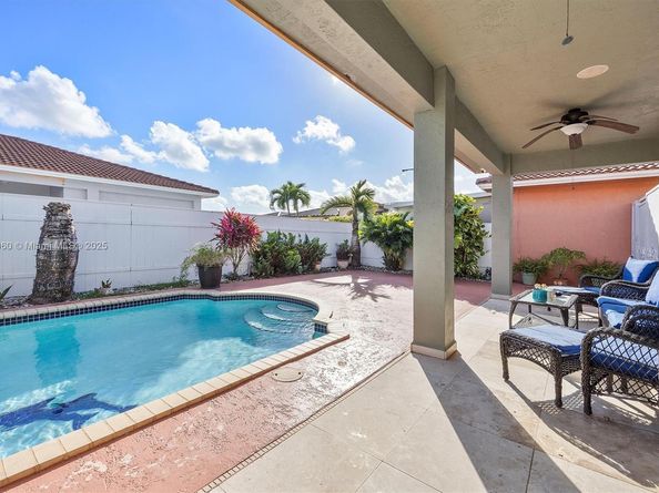 12360 SW 212th St, Miami FL 33177
