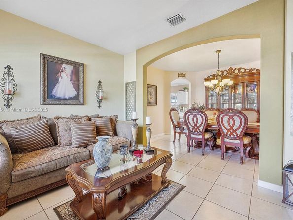 12360 SW 212th St, Miami FL 33177