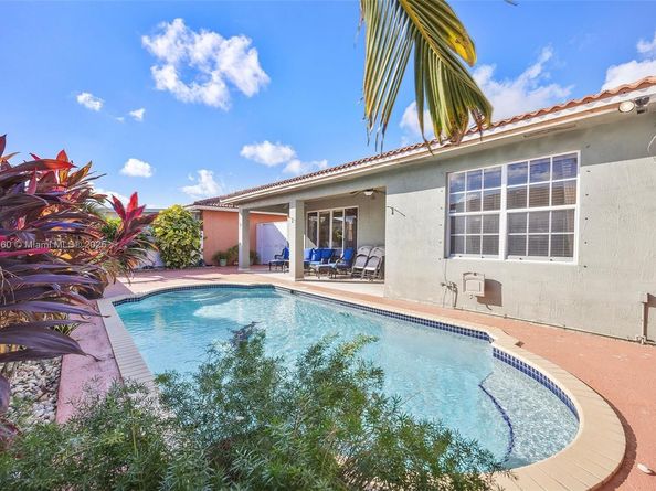 12360 SW 212th St, Miami FL 33177