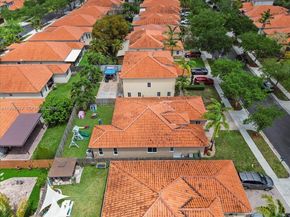 1740 NE 36th Ave, Homestead FL 33033