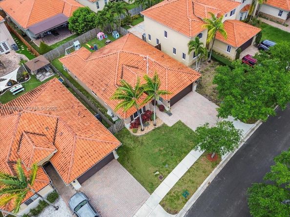 1740 NE 36th Ave, Homestead FL 33033
