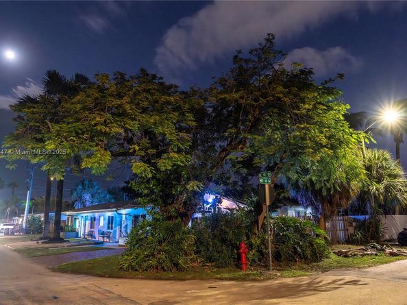 1400 NE 14th St, Fort Lauderdale FL 33304