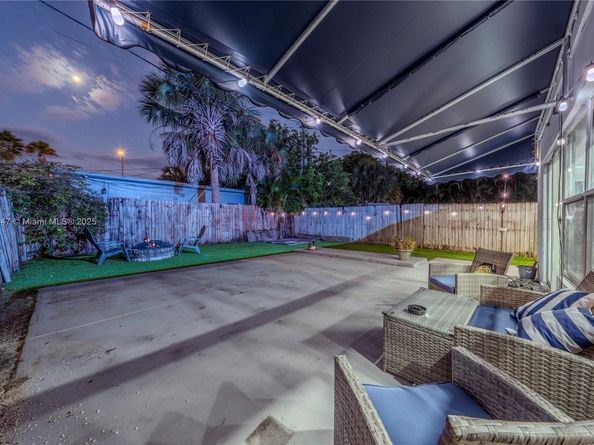 1400 NE 14th St, Fort Lauderdale FL 33304