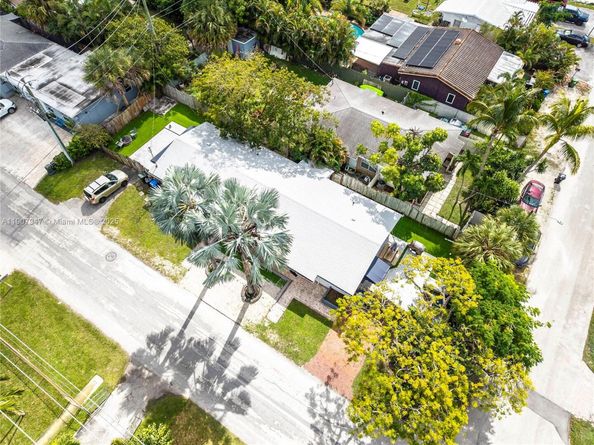 1400 NE 14th St, Fort Lauderdale FL 33304