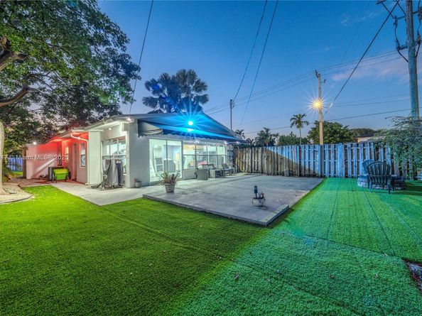 1400 NE 14th St, Fort Lauderdale FL 33304