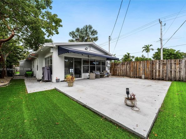 1400 NE 14th St, Fort Lauderdale FL 33304