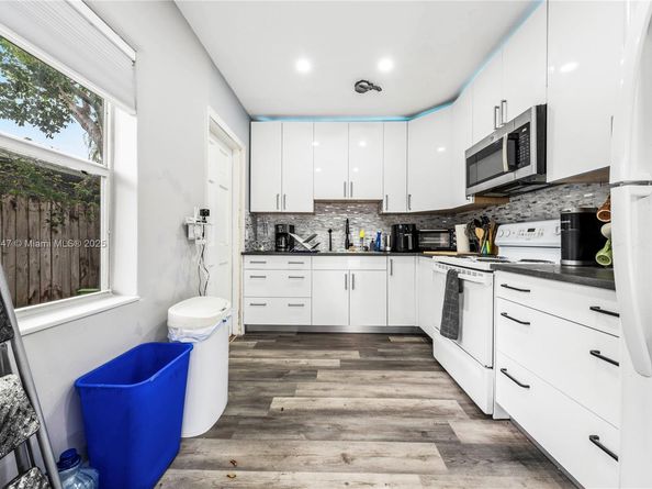 1400 NE 14th St, Fort Lauderdale FL 33304