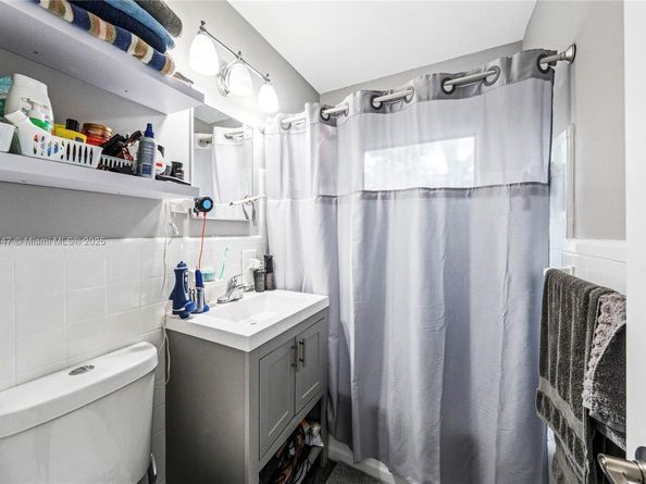 1400 NE 14th St, Fort Lauderdale FL 33304