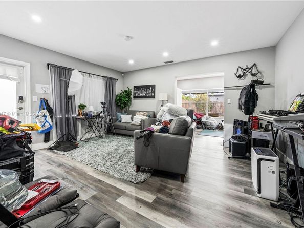 1400 NE 14th St, Fort Lauderdale FL 33304