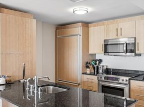 10275 Collins Ave 529, Bal Harbour FL 33154