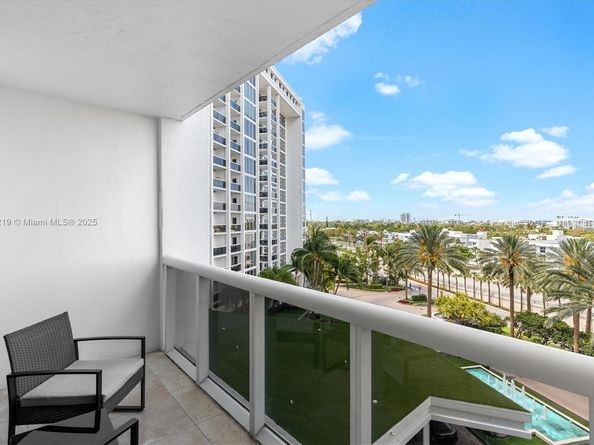 10275 Collins Ave 529, Bal Harbour FL 33154