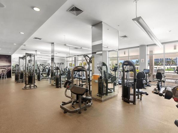 10275 Collins Ave 529, Bal Harbour FL 33154