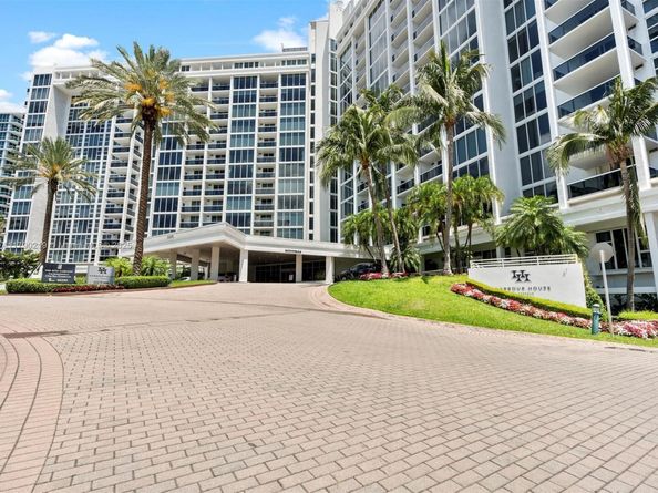 10275 Collins Ave 529, Bal Harbour FL 33154