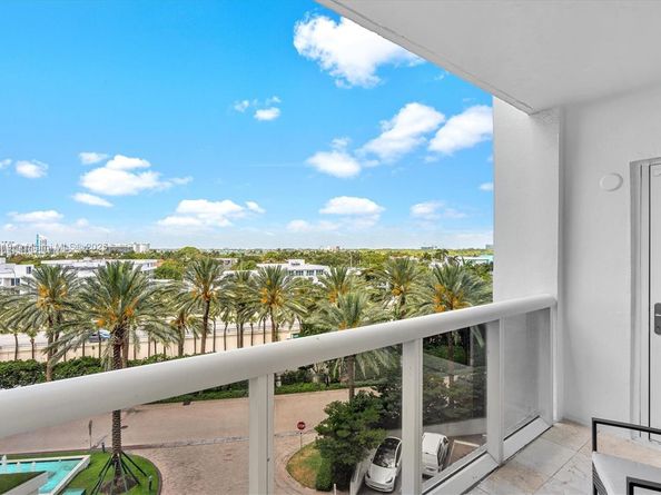 10275 Collins Ave 529, Bal Harbour FL 33154