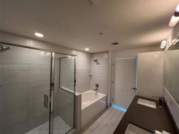 999 SW 1st Ave 2405, Miami FL 33130