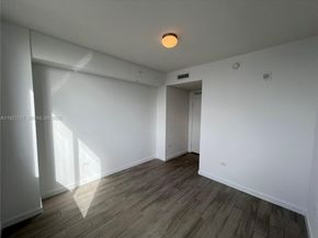 999 SW 1st Ave 2405, Miami FL 33130