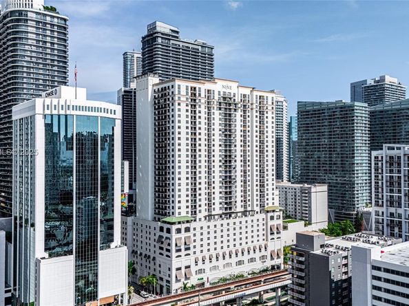 999 SW 1st Ave 2405, Miami FL 33130
