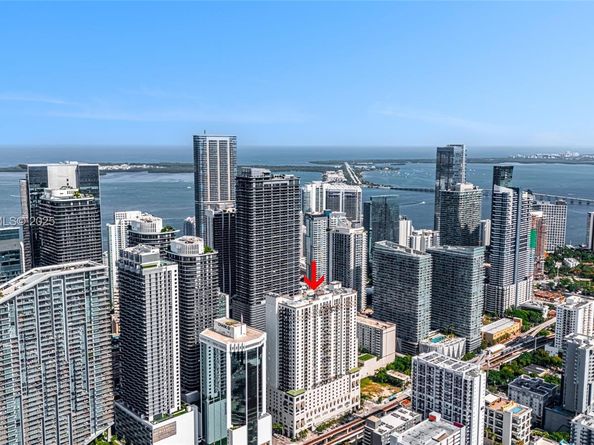 999 SW 1st Ave 2405, Miami FL 33130