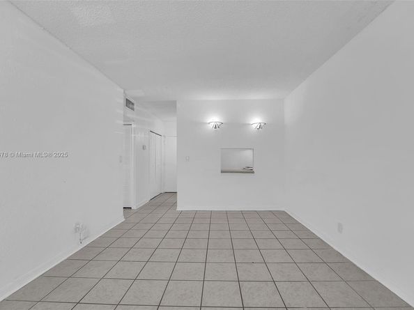 801 NW 47th Ave 118W, Miami FL 33126