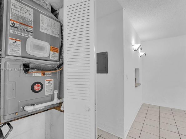 801 NW 47th Ave 118W, Miami FL 33126