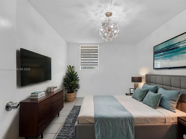 801 NW 47th Ave 118W, Miami FL 33126