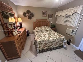 920 SW 11th Ave 9D, Hallandale Beach FL 33009