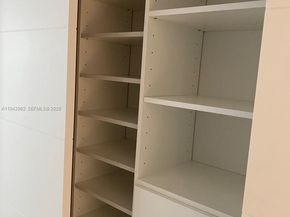 1600 NE 1st Ave 1220, Miami FL 33132