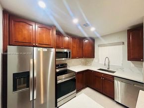 3420 NW 2nd St, Lauderhill FL 33311