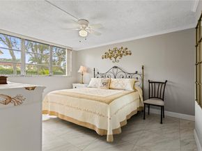 691 S Hollybrook Dr 26105, Pembroke Pines FL 33025