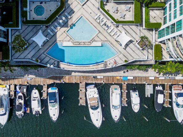 3131 NE 188th St 2510, Aventura FL 33180