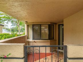 9360 S Chelsea Dr S, Plantation FL 33324