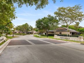 9360 S Chelsea Dr S, Plantation FL 33324