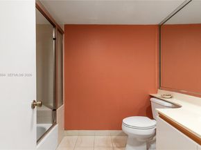 9360 S Chelsea Dr S, Plantation FL 33324